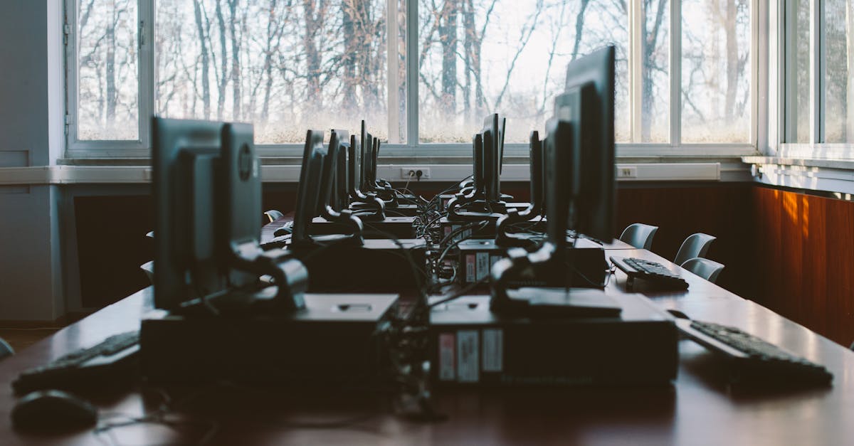 各样老微信买卖:实名制度和人脸识别技术共同保障公共安全